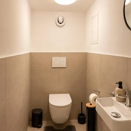 Luxus Mit Albpanorama 120 M2 - 6 Gaeste Apartamento